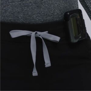 FIGS Black FIONx High Waisted Zamora Jogger Scrub Pants Women Medium Core Style